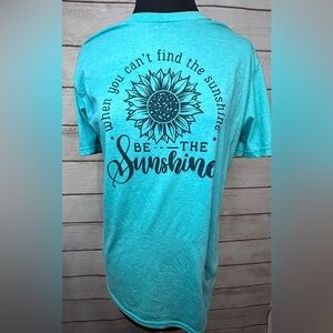 Graphic Tee with Sunflower Design, Summer Tees, Everyday T-Shirt, Cute